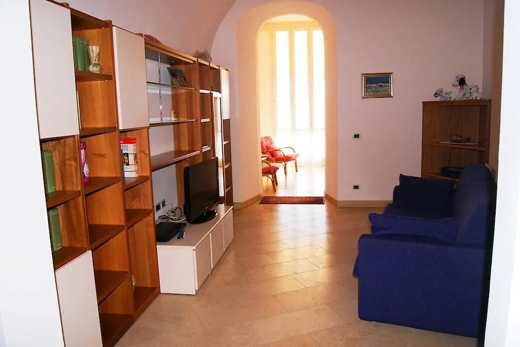 Aria Di Mare Apartment Imperia 0*,