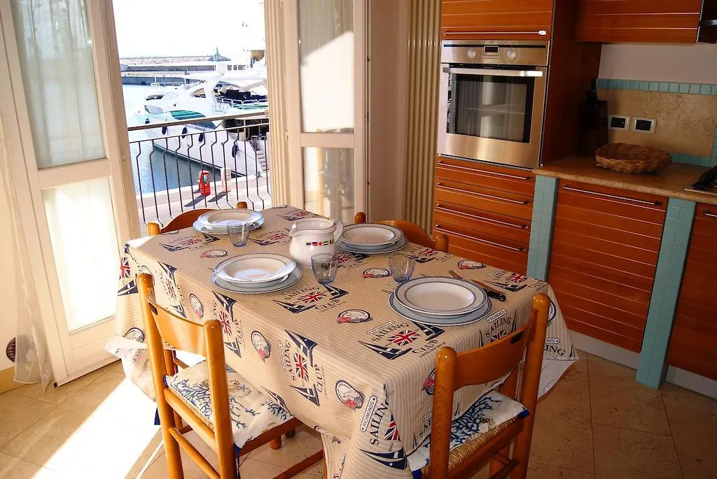 Aria Di Mare Apartment Imperia
